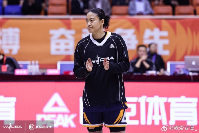 场均14.1+4.8+5.9+3.2抢断王 王丽丽加盟山东女篮