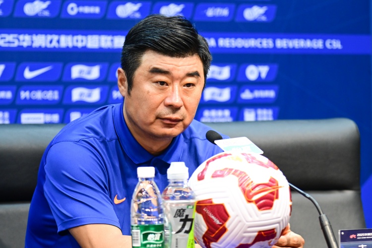 韩鹏宿茂臻告别泰山队:忍耐与付出换不来成绩证书 韩鹏宿茂臻告别泰山队:忍耐与付出换不来成绩证书