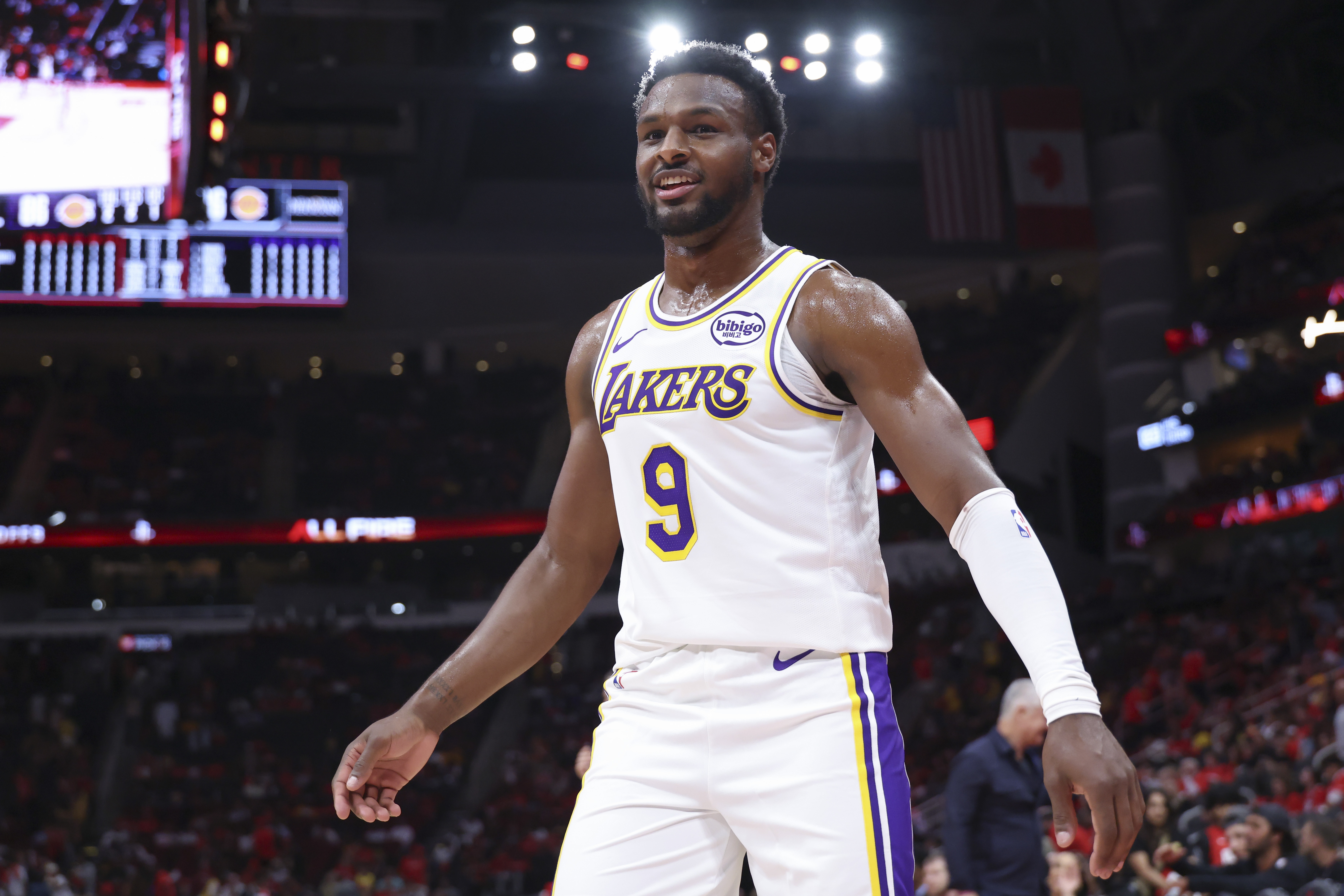拉塞尔：布朗尼挥杆不像初学 勒布朗效应渗入高尔夫
