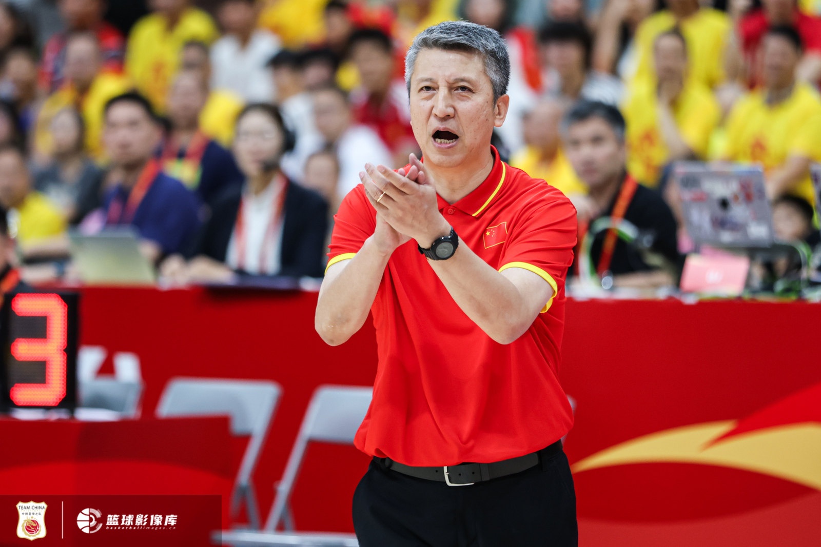 新华社：中国男篮需要一场翻身仗 要最大限度地激发杨瀚森的潜力