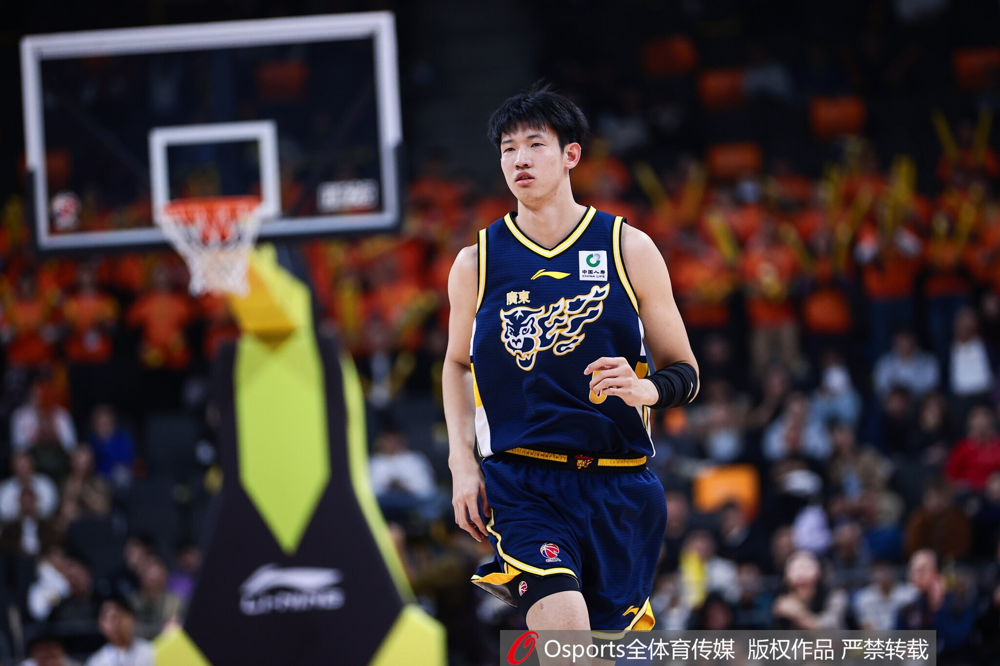 互换！媒体人：黄明依租借加盟吉林男篮 杨腾飞租借加盟广东男篮