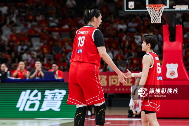 杨舒予7中1与预期相差较大 缺少李月汝后内线轮转少的弱点被放大
