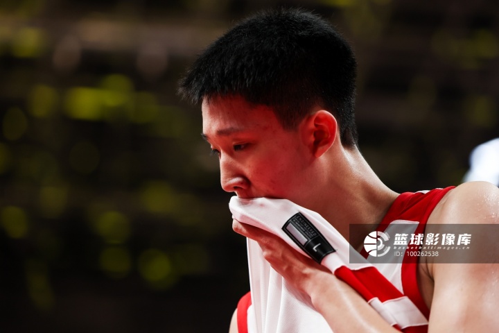 媒体人：张宇辰加盟Vsita和大多人不同 作为后卫在美高更难竞争